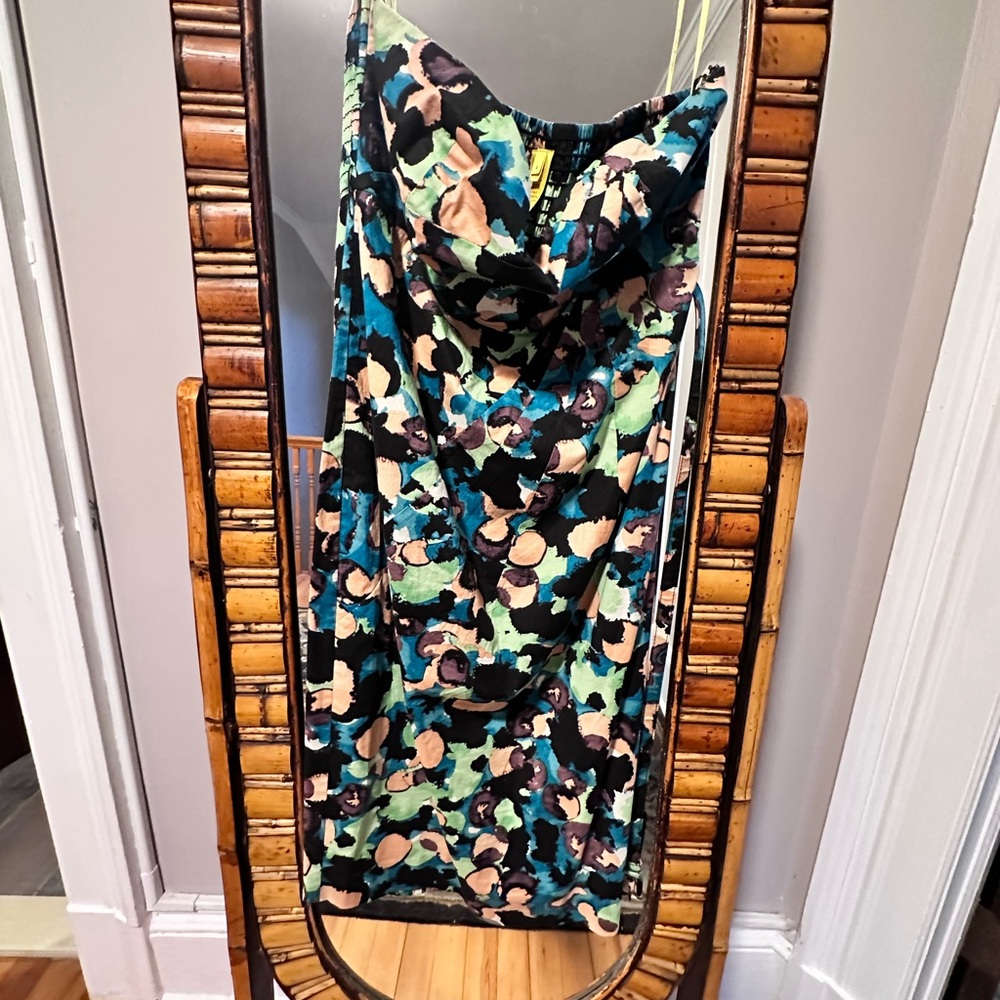 Betsy Johnson dress with belt. Size Small.